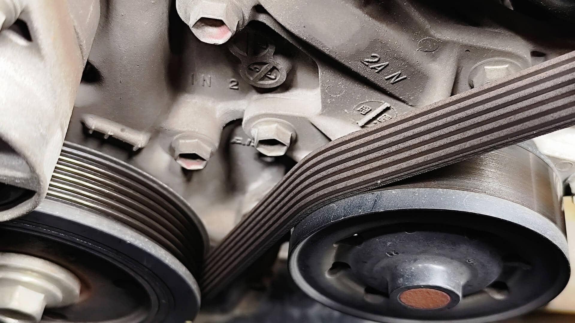 Engine Belt Change in Dubai battery replace service